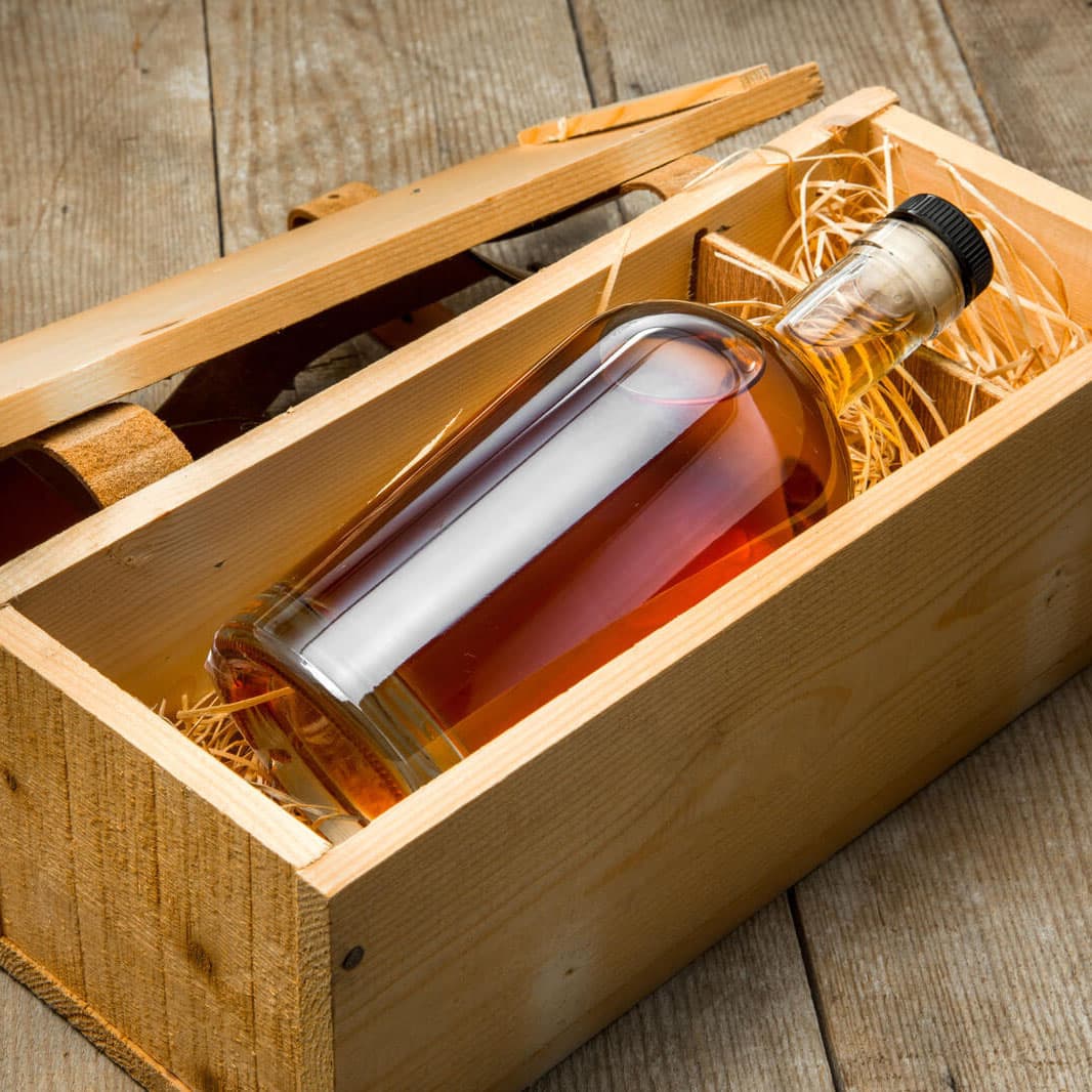 Bespoke whisky bottling to mark special occasions.